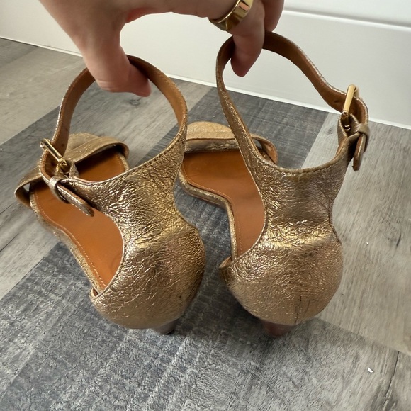 Tory Burch Savannah Wedge Gold Sandal Size 9.5 - Picture 8 of 11